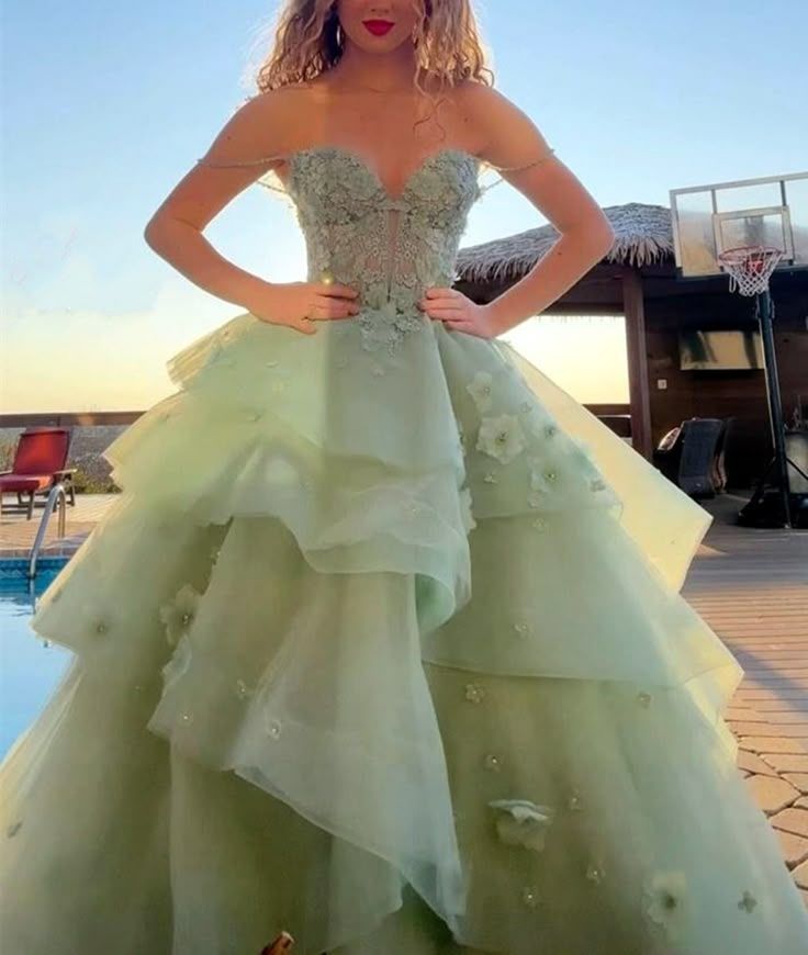 Robe de bal élégante à fines bretelles, en dentelle vert sauge et tulle long, modèle AB585