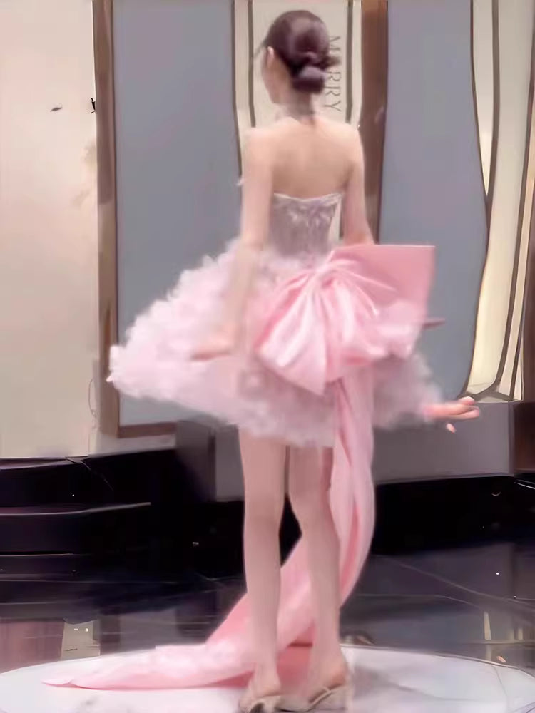 Robe de bal courte en tulle rose sans bretelles, idéale pour un 16e anniversaire, une soirée de retrouvailles ou un cocktail (AB2227)