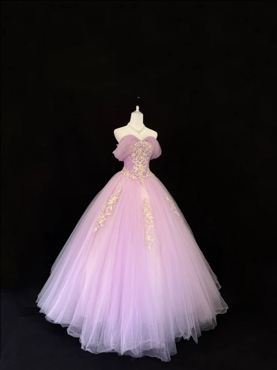 Langes Ballkleid für Sweet 16, schulterfrei mit Ärmeln, aus fliederfarbener Spitze und Tüll, Sweet Sixteen Geburtstagskleid RC0369
