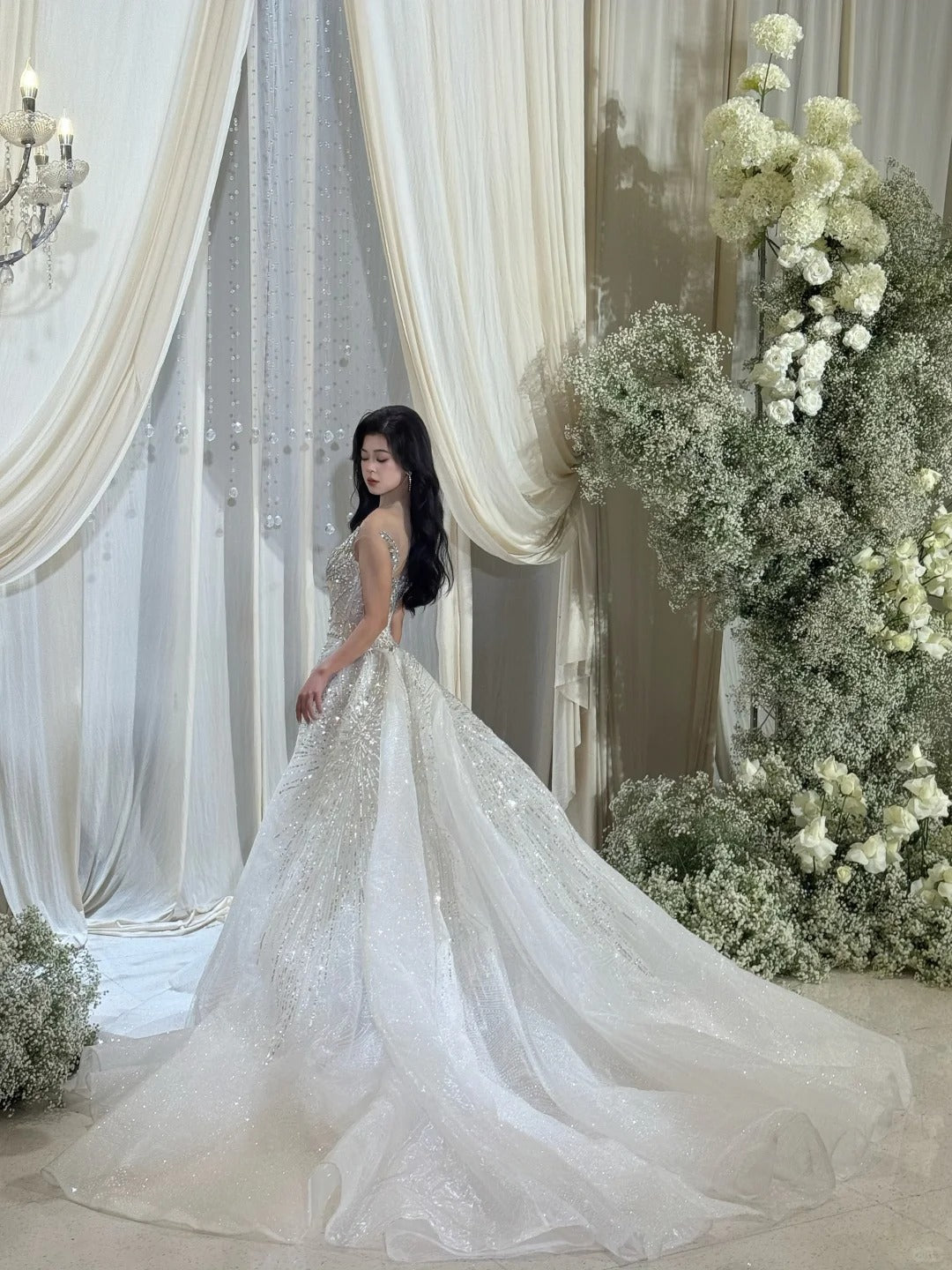 Robe de mariée sirène luxueuse à col rond et cape ornée de sequins, modèle AB2471