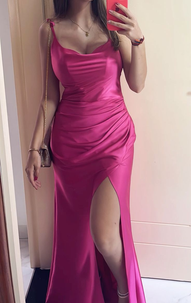 Elegantes Meerjungfrauen-Abendkleid mit Spaghettiträgern, pinkfarbenem Satin, plissiert, formelles Abendkleid, Inspiration AB757