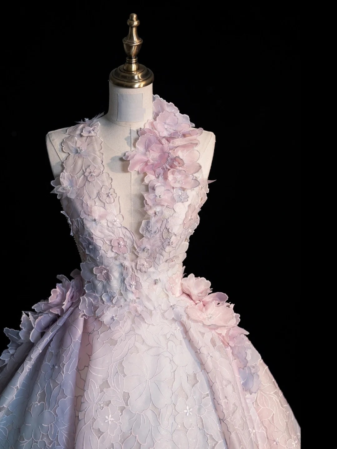 Robe de bal modeste rose à dos nu et imprimé floral, idéale pour une soirée étudiante ou un bal de fin d'année (N1216)