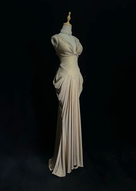 Elegantes Scheidenkleid mit V-Ausschnitt, champagnerfarbenem Chiffon mit plissiertem Oberteil, langes Ballkleid N2737