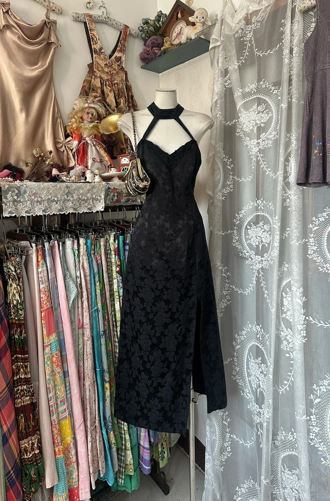 Elegante Abiballkleider Scheide Spitze Schwarz Ärmellos Spitze Lange Formelle Abendgarderobe N3748