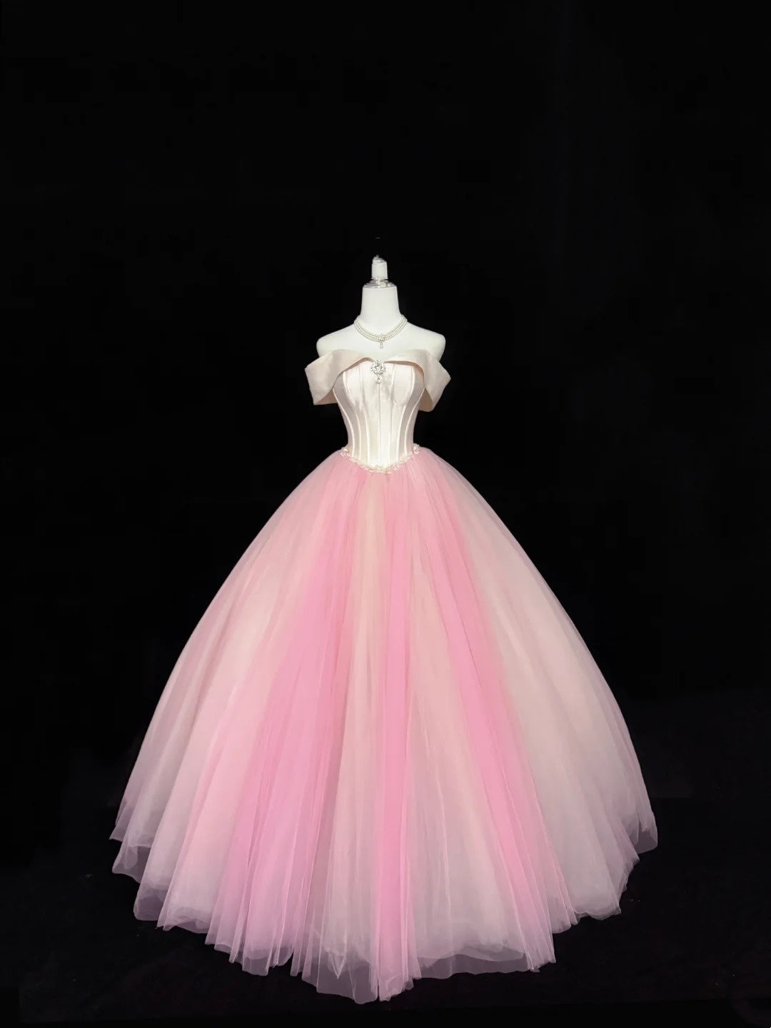 Tulle Ball Gown Quinceanera Dress Off Shoulder Pink Short Sleeves Sweet 15 Formal Gown RC0142