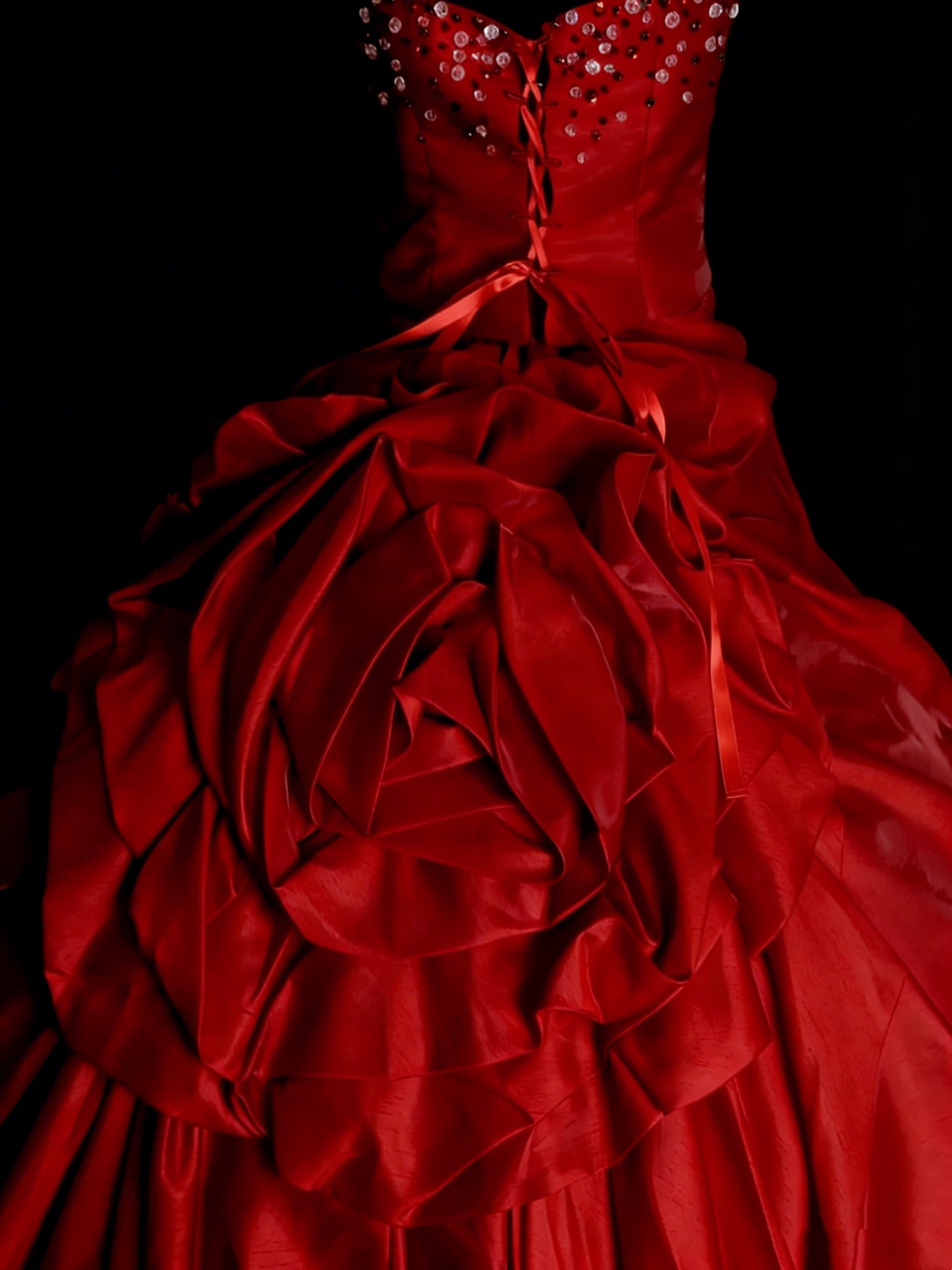 Robe de bal bustier rouge satinée, style années 80, inspiration robes de soirée vintage pour Sweet 16 N1306