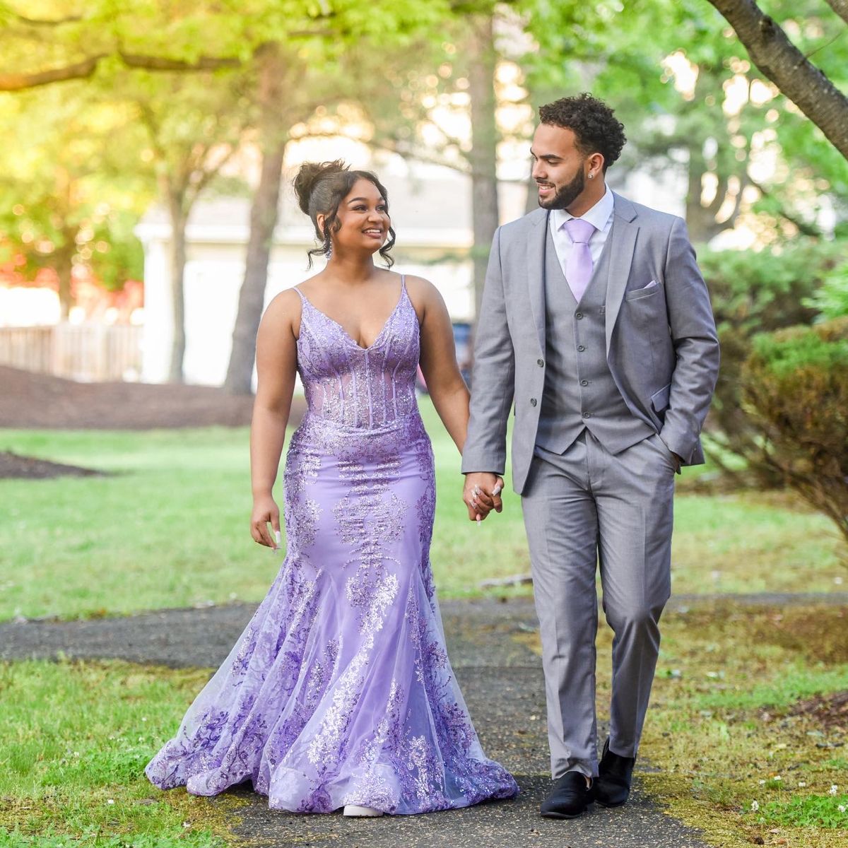 Elegantes Meerjungfrauen-Kleid Lila Pailletten Träger Lang Für Damen Mädchen Teenager Abschlussballkleider N2175