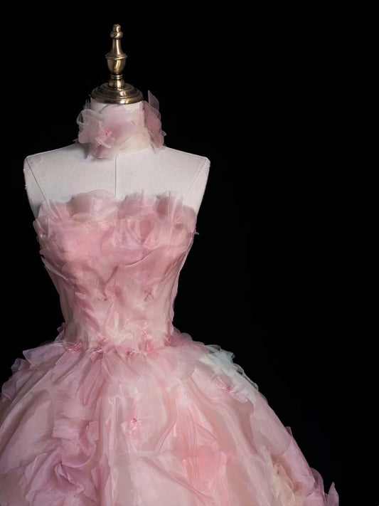 Elegantes, trägerloses Ballkleid aus rosa Tüll mit Blumenmuster – Inspiration für festliche Anlässe und Prinzessinnen-Abendkleider N755