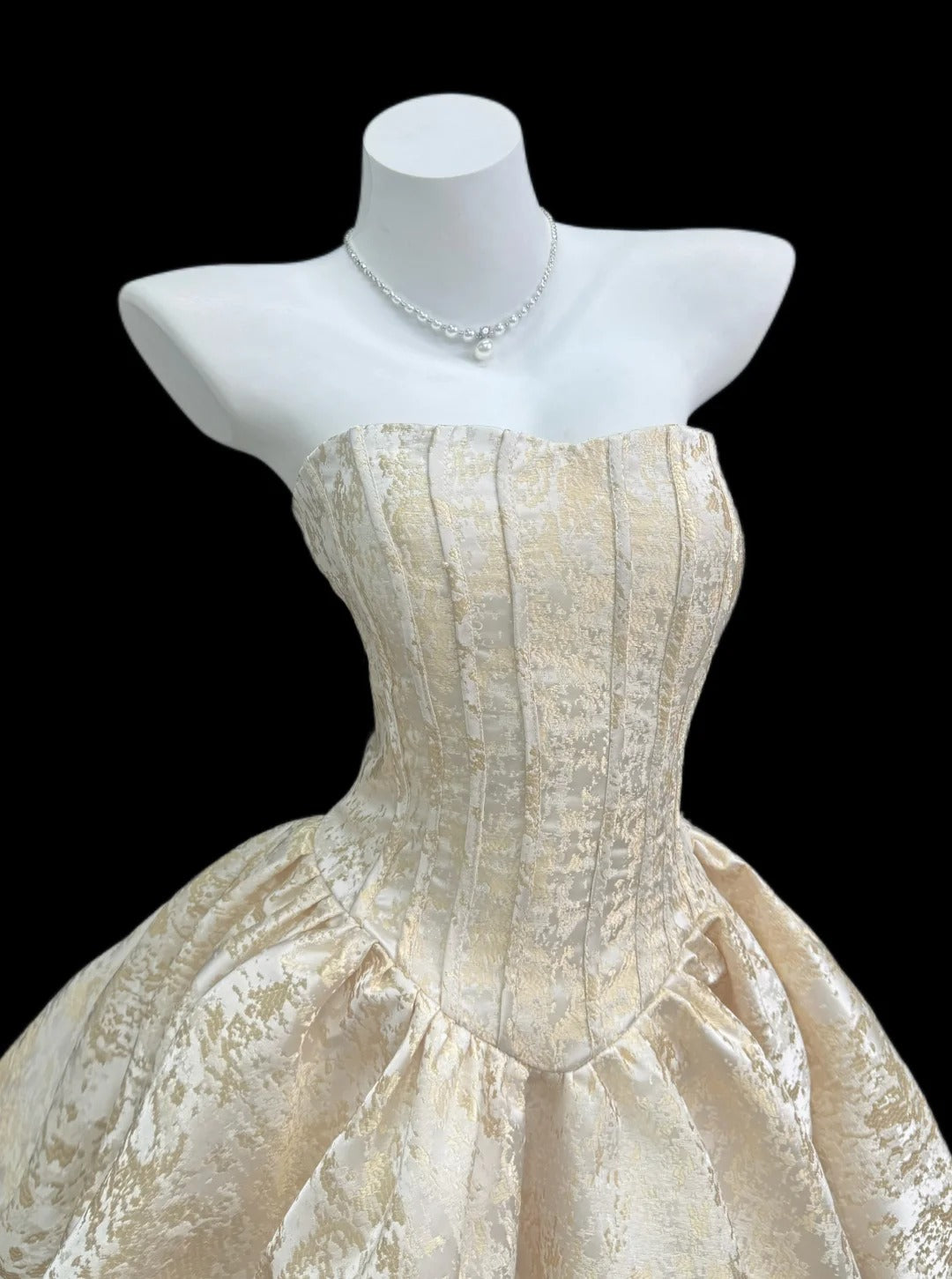 Vintage Ball Gown Strapless Gold Lace 12th Grad Short Mini length Aesthetic Look Homecoming Dresses RB4350