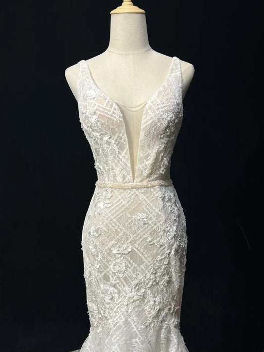 Glitzernde Brautkleider Meerjungfrau V-Ausschnitt Elfenbeinfarbene Spitze Langes Brautkleid Hochzeitskleid N2930