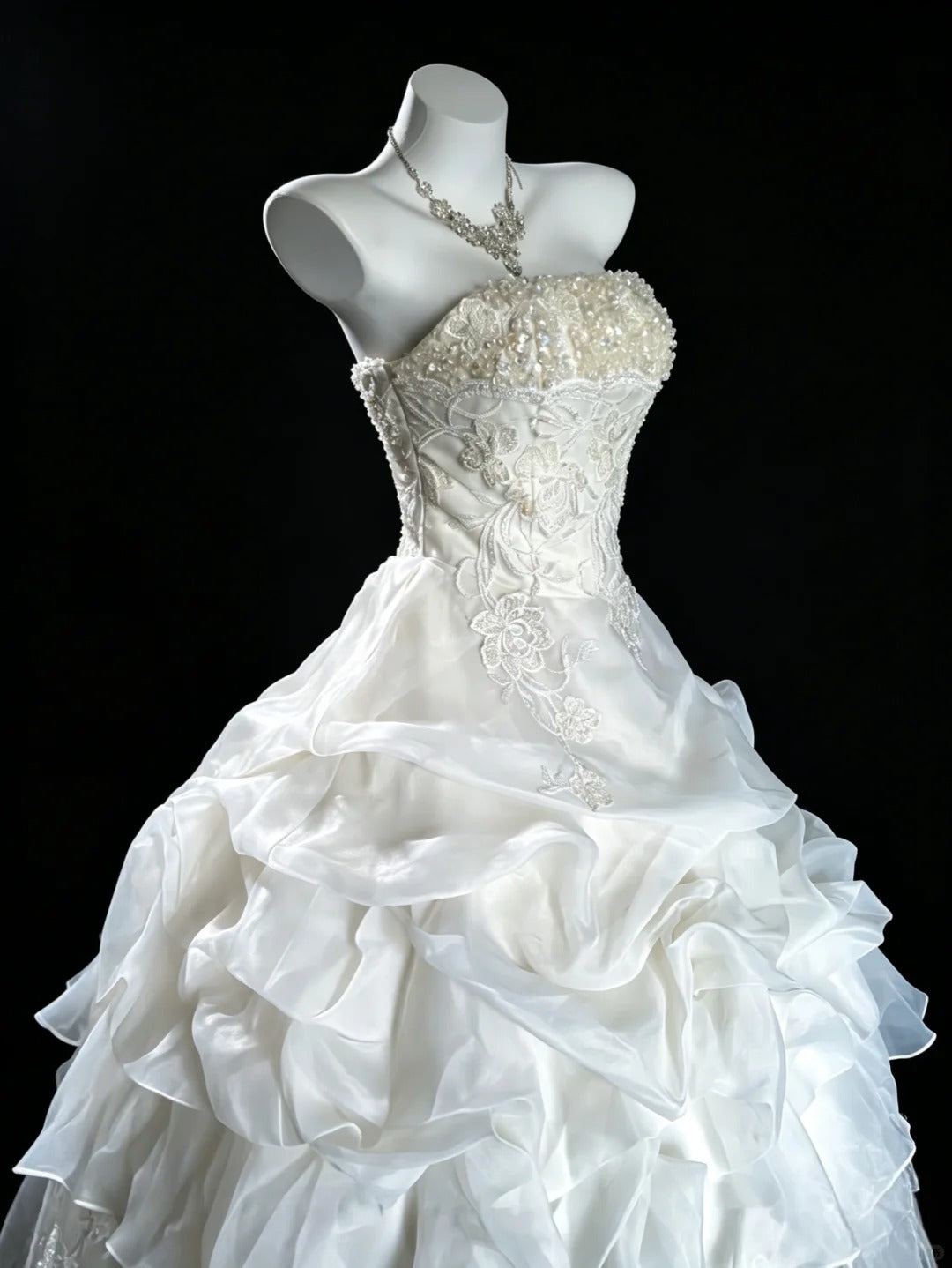 Vintage Brautkleider Ballkleid Trägerlos mit Perlen Sommer Langes Hochzeitskleid N4212