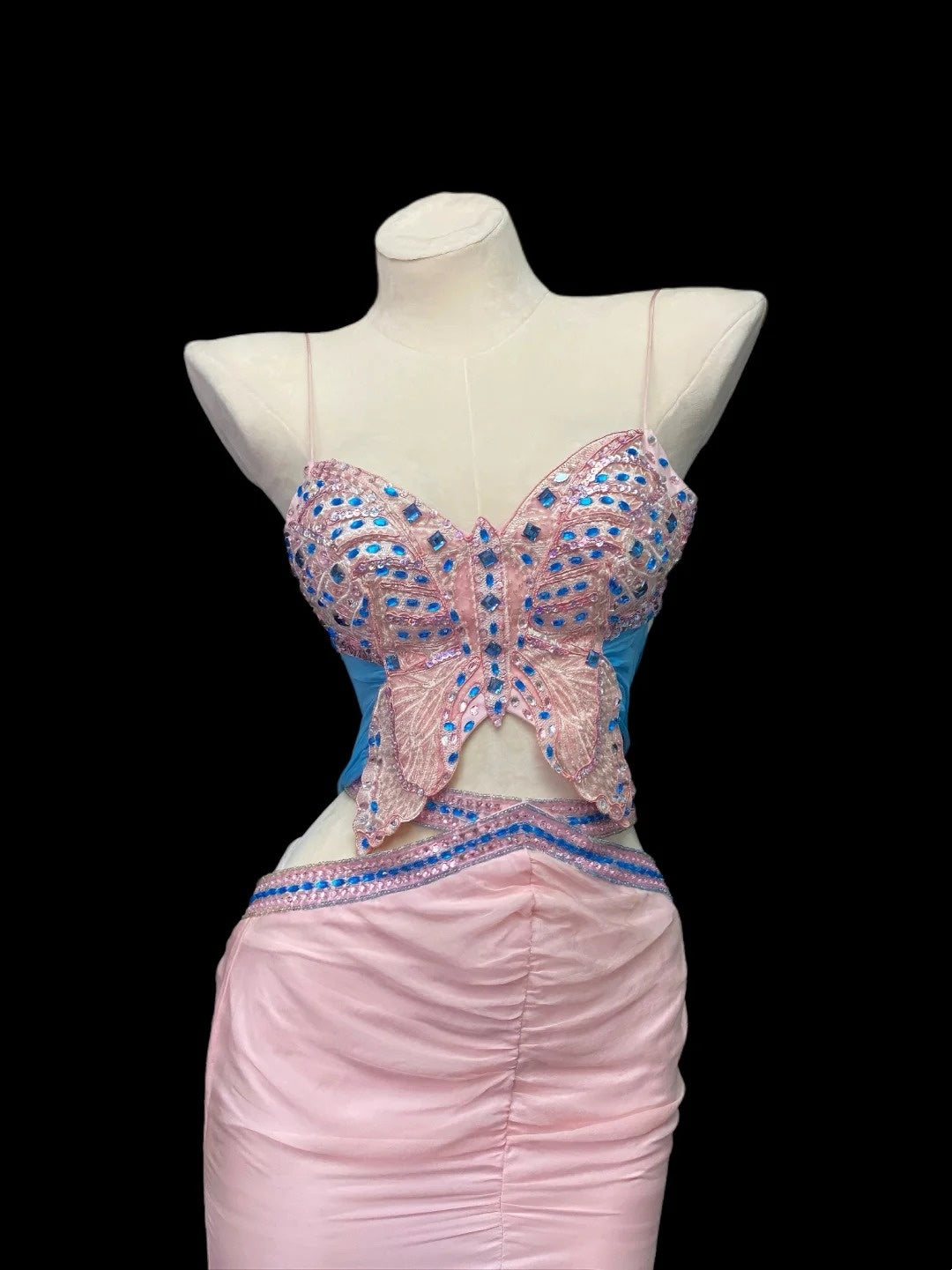Robes de bal longues sirène extravagantes à fines bretelles roses asymétriques Inspo tenues de soirée RB4017