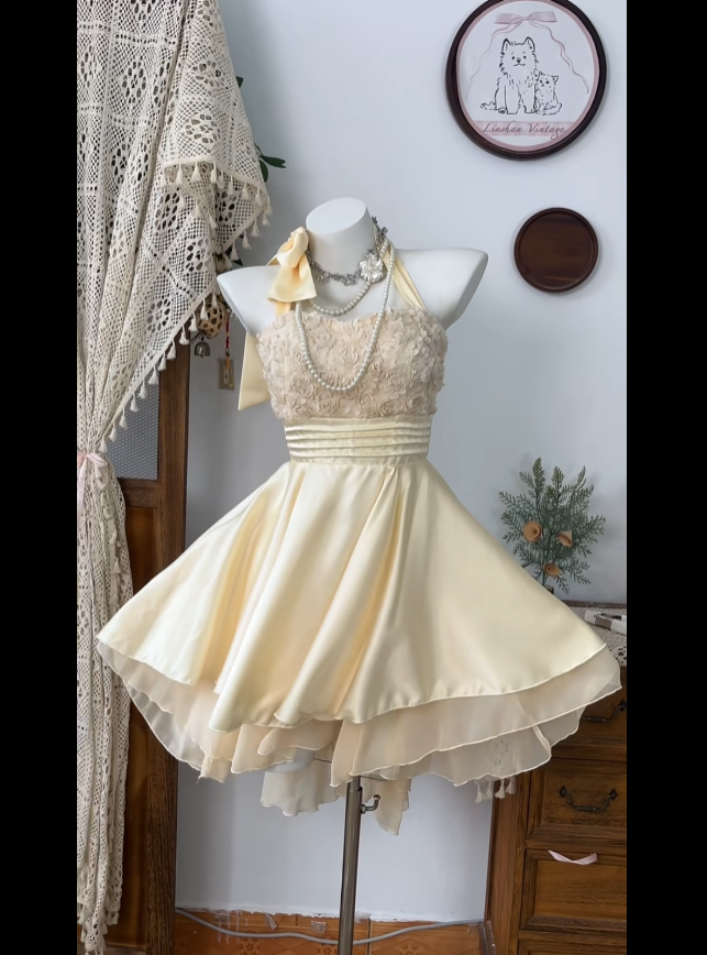 Pretty A line Halter Yellow Lace Chiffon Party Homecoming Dresses High School Ideas Inspo 17th Birthday Outfits RB7371