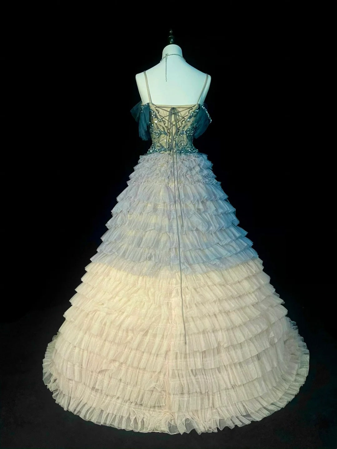 Chic Ball Gown Spaghetti Straps Tulle Long College Formal Outfit Prom Graduation Dresses For Teens N1371
