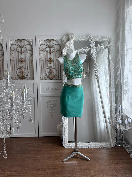 Modest Hoco Dress Homecoming Dresses Sheath Green Backless 16th Birthday Party Outfits RB6385