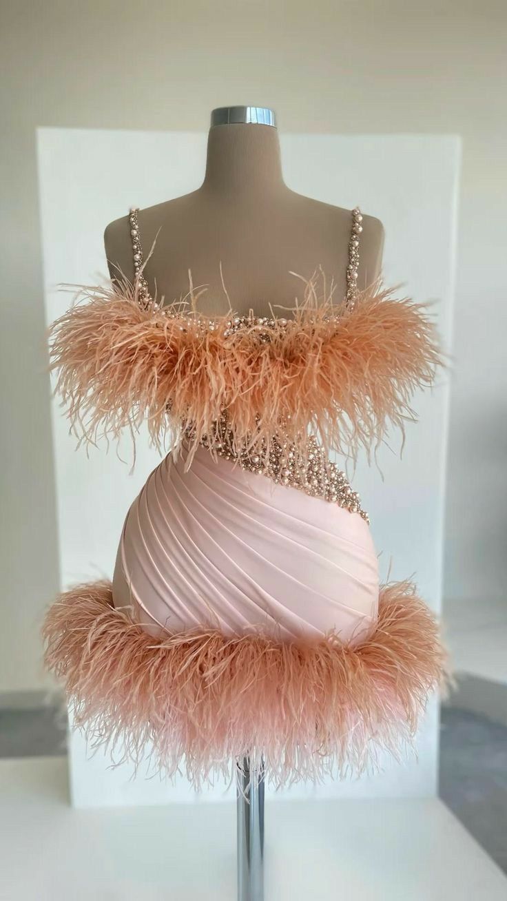 Mignonne Robe Courte Moulante Rose à Bretelles avec Perles et Plumes, Idées Robe de Rentrée des Classes Hoco RB4087