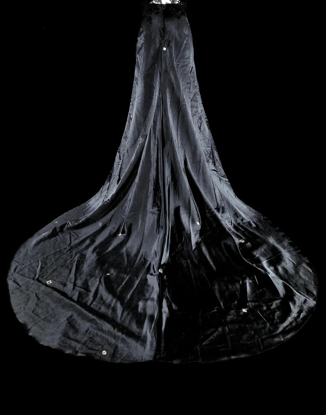 Robes de bal vintage esthétiques en satin noir coupe A avec applications longue robe de soirée N2159