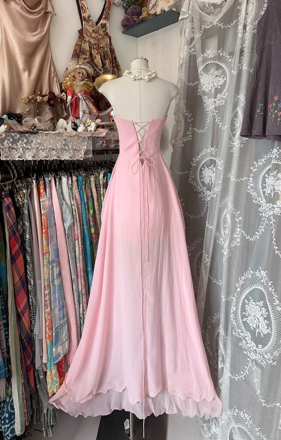 Elegante Ballkleider High-Low Sweetheart Rosa Chiffon mit Lagen Lange Formelle Abendgarderobe N3726