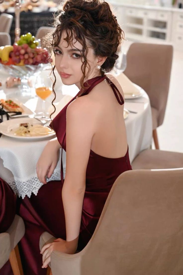 Elegant Halter Burgundy Satin Prom Dress Fashion Aesthetic For Teens Formal Dresses Party Outfits Prom Gown AB1139