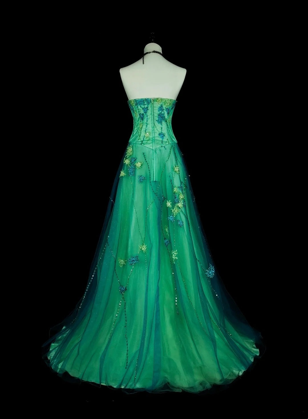 Robe de soirée longue trapèze vintage en tulle vert avec perles et cristaux, bustier en cœur, N2699