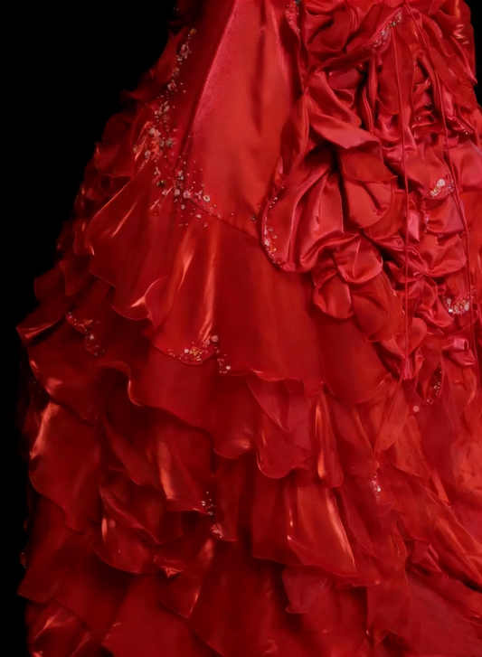Vintage Ballkleid, trägerlos, roter Satin, gestuft, Sweet 16 Kleider, Quinceañera Kleid, lang, 15 Vestidos De Fiesta N1446
