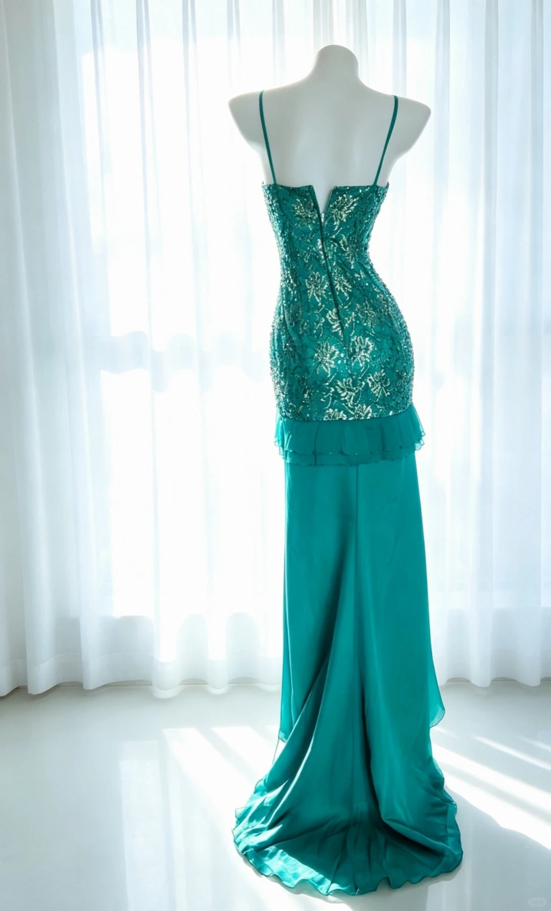 Robe de soirée élégante sirène verte à bretelles spaghetti et paillettes pour 18ème anniversaire N4186
