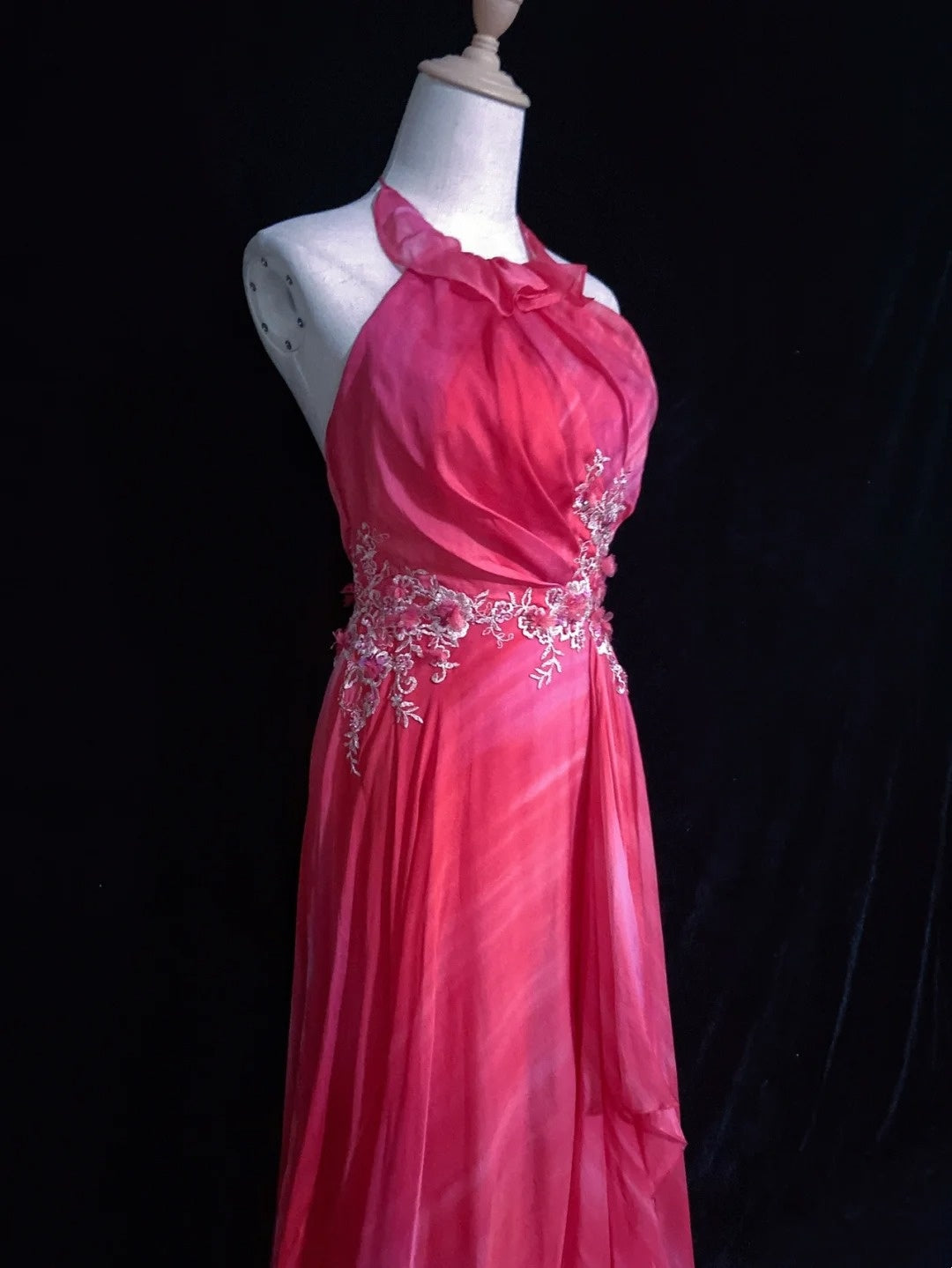 Vintage Prom Dresses A Line Halter Hot Pink Chiffon With Applique Formal Evening Outfits N3855