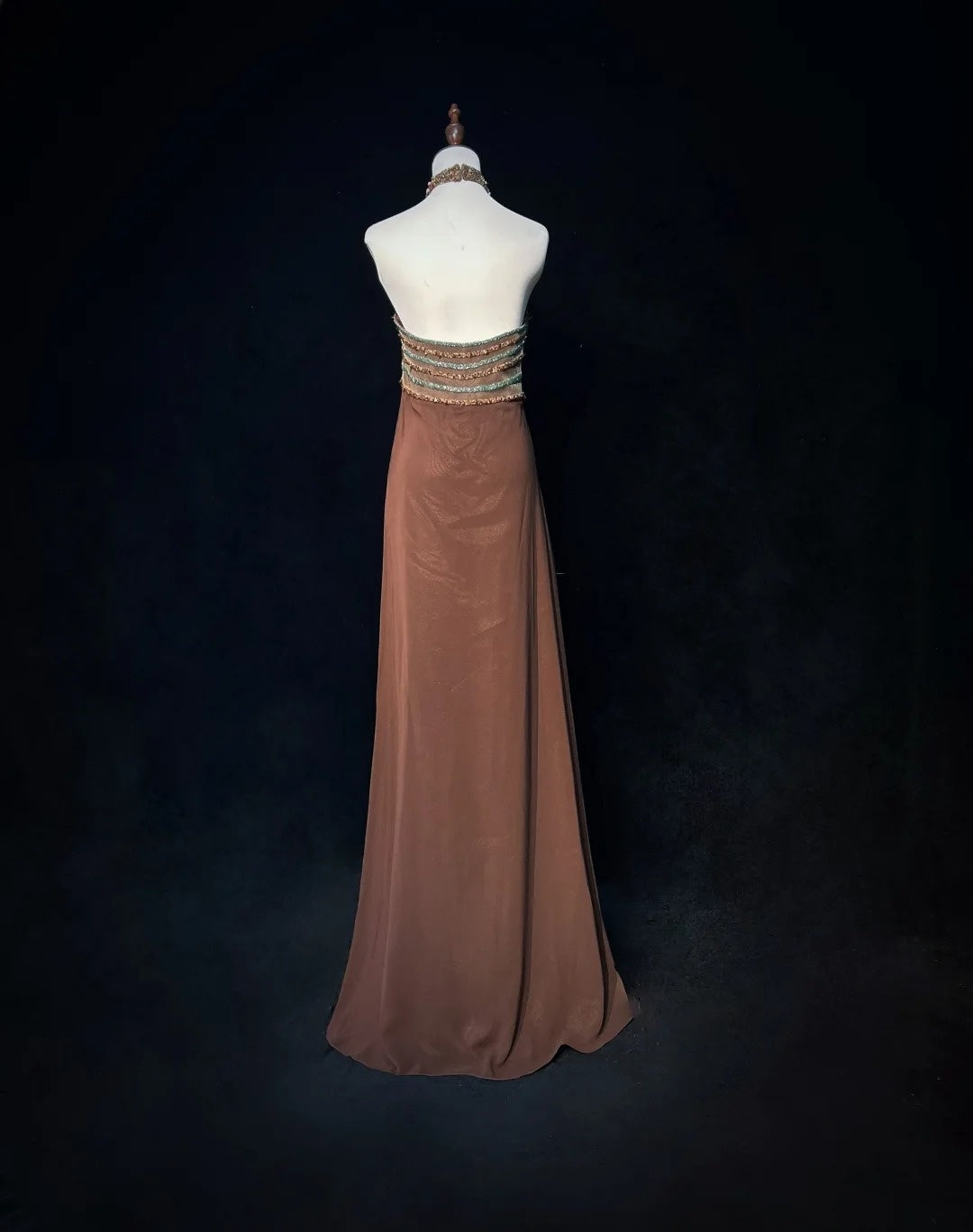 Vintage Abschlussballkleider A-Linie Neckholder Braun Chiffon mit Perlenstickerei 90er Langes Abendkleid N2592