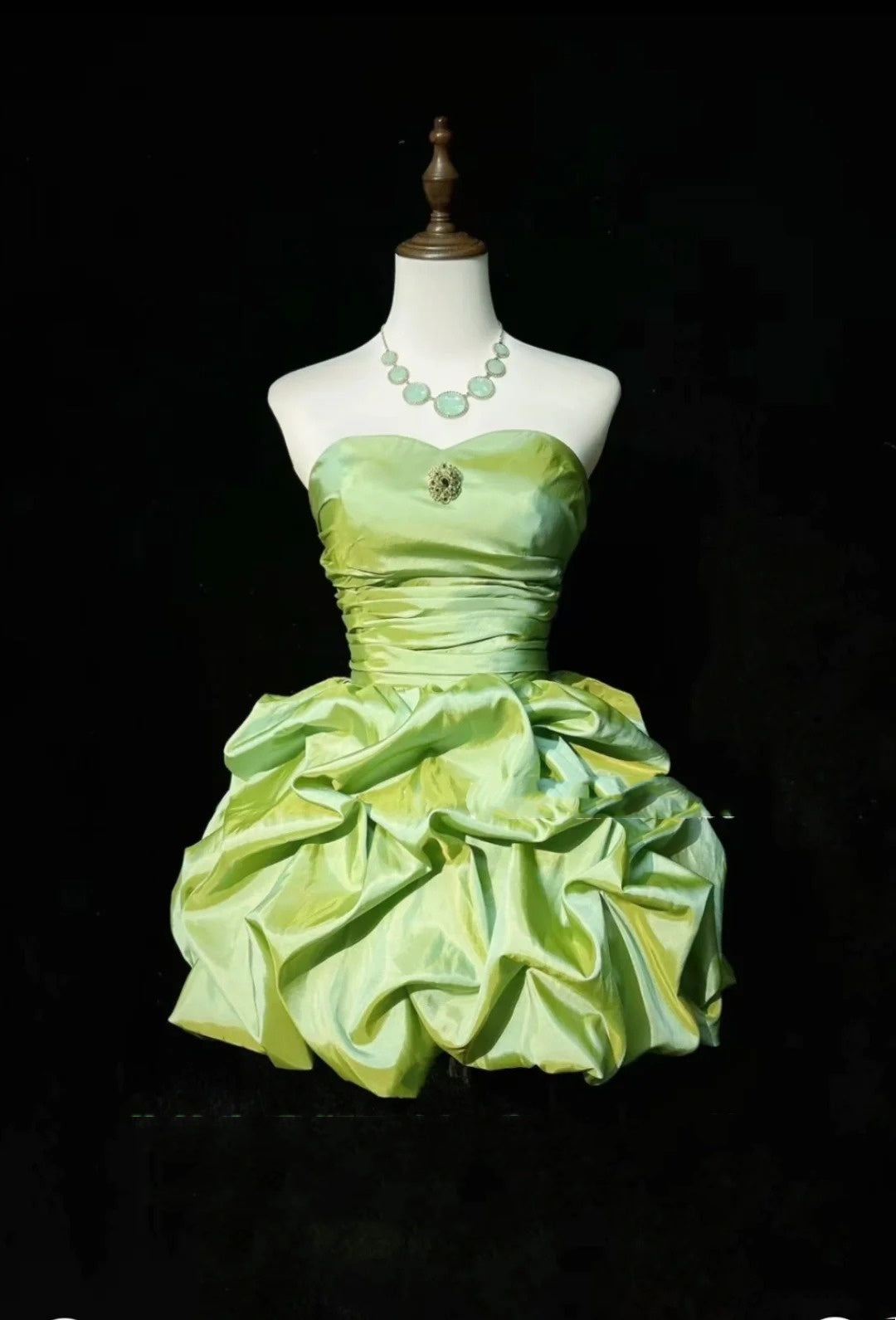 Hübsches Ballkleid Sweetheart Grün Organza Kurze Mini-Heimkehrkleider Hoco Kleider N2660