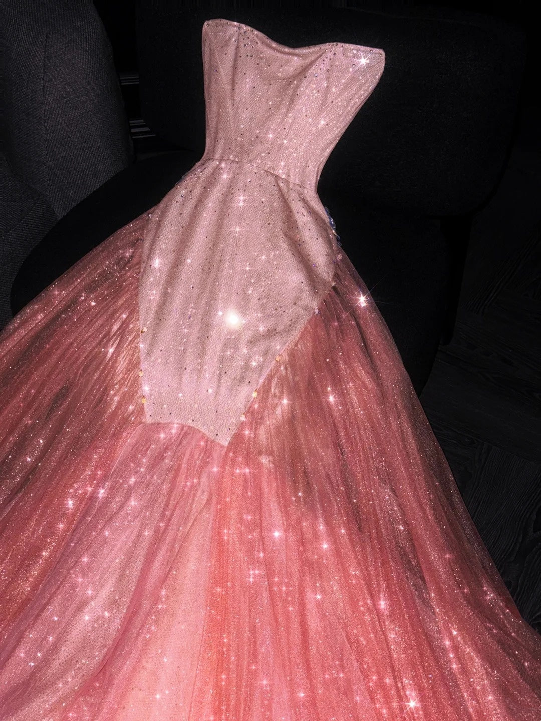 Robe de soirée longue sirène à paillettes rose corail sans bretelles, sans sequins, idéale pour un 18e anniversaire ou un bal de promo (N734)