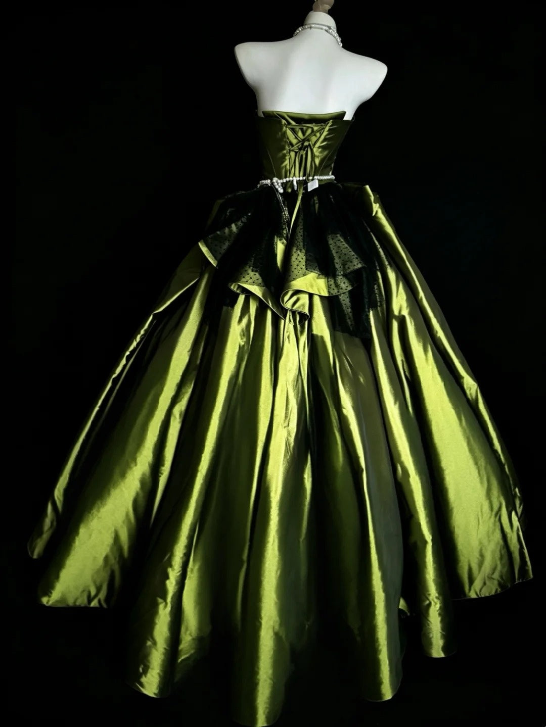 Robe de bal de princesse bustier en satin vert olive avec volants, robes de bal de promo Sweet 16, robe de Quinceañera N4190