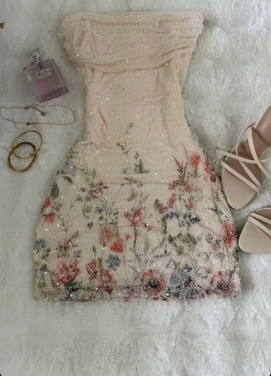 Sparkly Sheath Strapless Pink Sequin Sleeveless Short Homecoming Dress Senior High School University Ideas Inspo Short Hoco Court Gowns RB7273