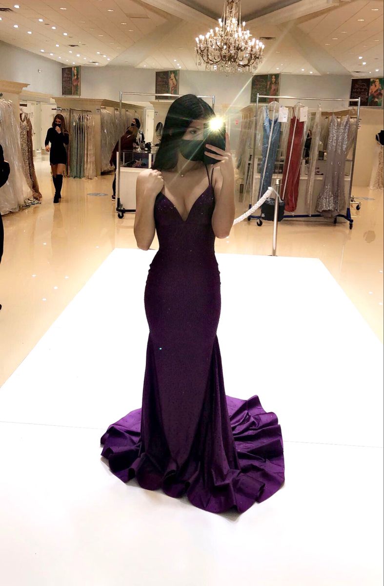 Ästhetisches Meerjungfrauen-Abendkleid mit Spaghettiträgern, Pailletten in Traubenfarbe, langes formelles Kleid AB667