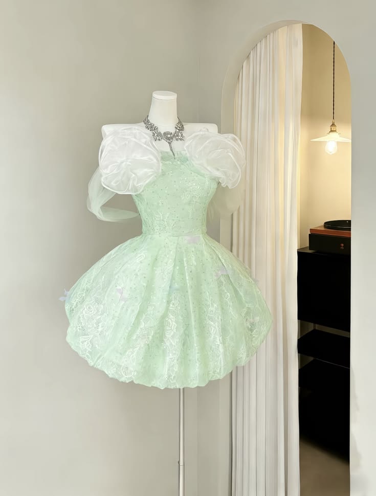 Märchen Ballkleid Trägerlos Mintgrün Mini Senior Inspo Kurze Geburtstags-Party-Outfits 17. Geburtstag Homecoming Kleider RB3192