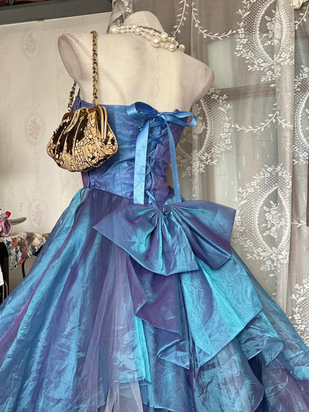 Elegante Ballkleider für den Abschlussball, herzförmiger Ausschnitt, blaue Organza, Teelänge, lange formelle Abendgarderobe N3769