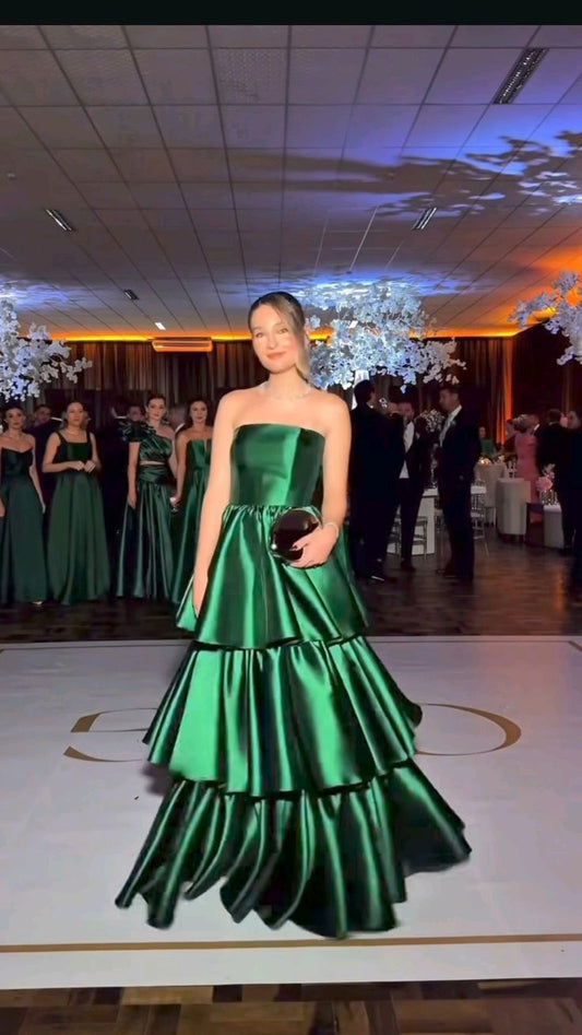 Sexy Ballkleid, trägerlos, smaragdgrün, Rüschen, mehrlagig, langes Abendkleid aus Satin, formelles Partykleid AB381