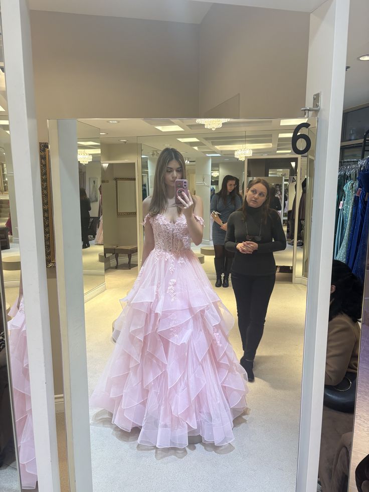 Pretty Ball Gown Off The Shoulder Pink Tulle Long Prom Dresses With Appliques RC1345