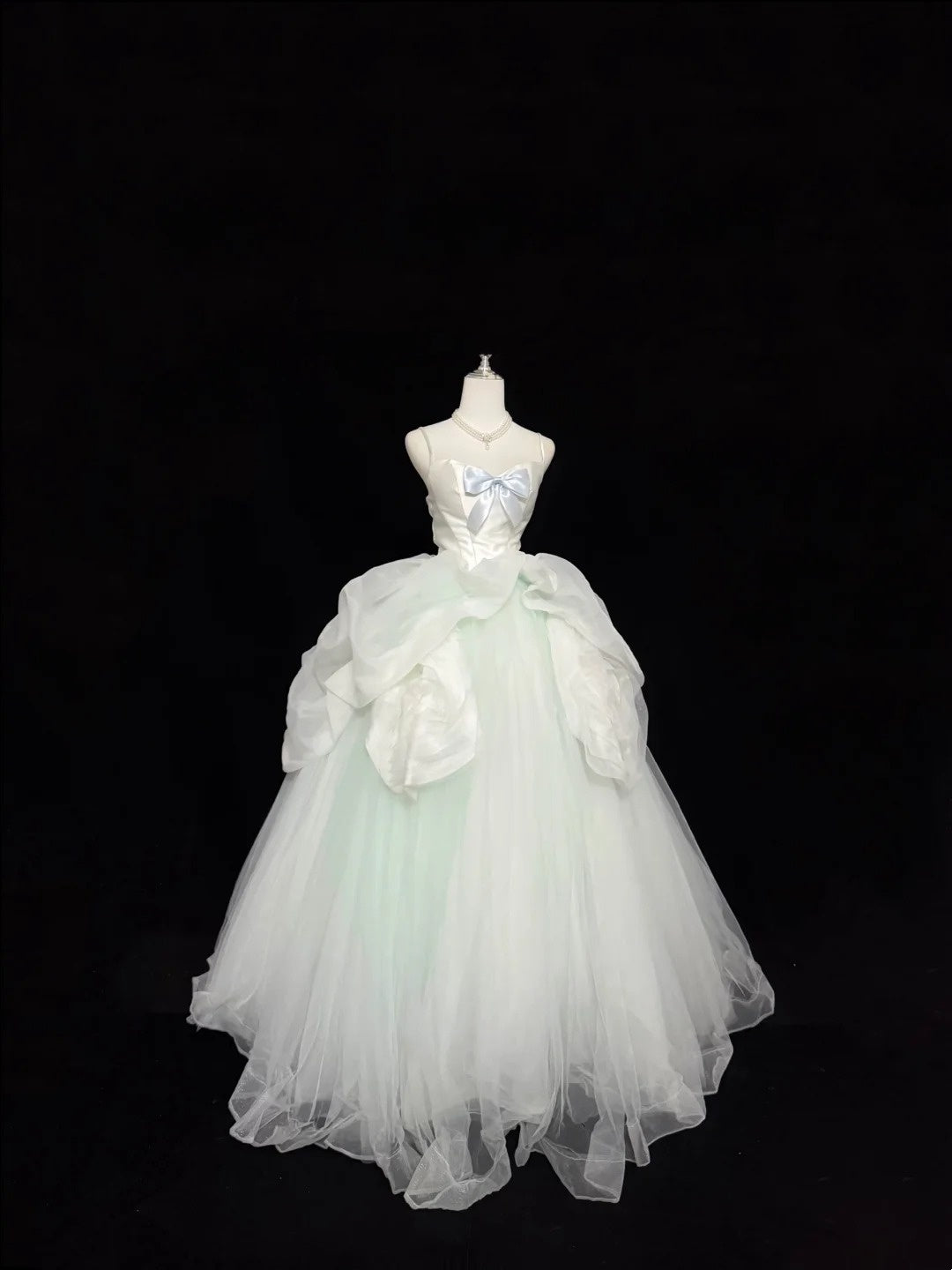 New Quinceanera Dress Elegant Spaghetti Straps Tulle Sweet 15 Formal Gown for 15th Birthday Party RC0139