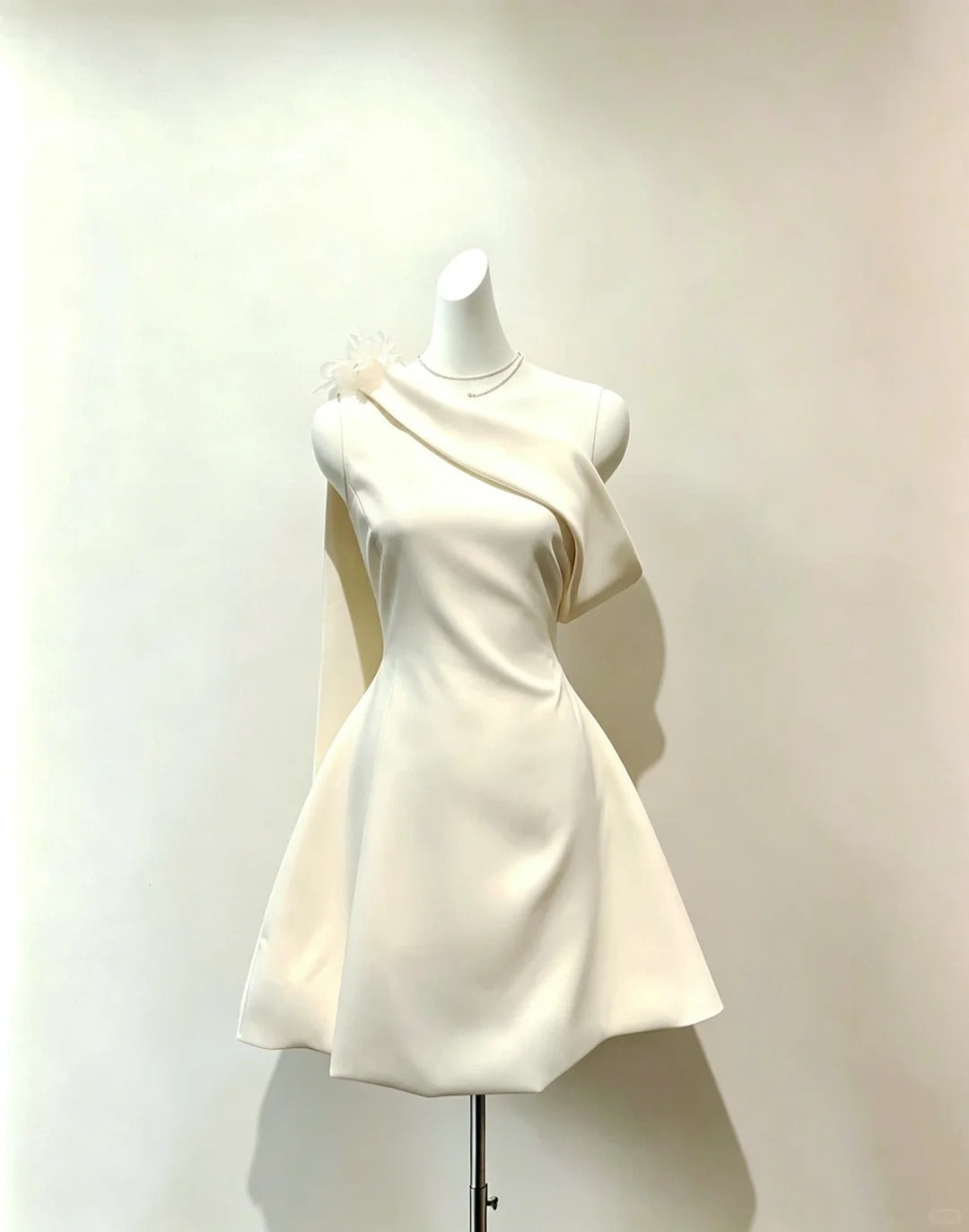 Elegant One Shoulder A Line Light Daffodi Satin Mini Short Cocktail Gown Homecoming Dresses Ideas Hoco Outfits RB4901