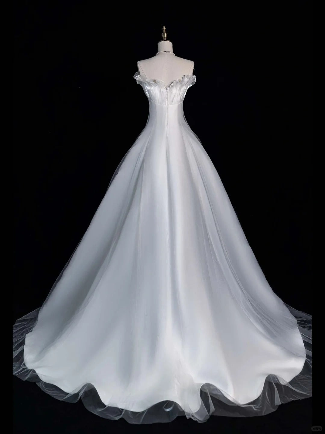 Pretty Ball Gown Off The Shoulder White Satin Brides Gown Bridal Dress Style Long Wedding Dresses RB6561