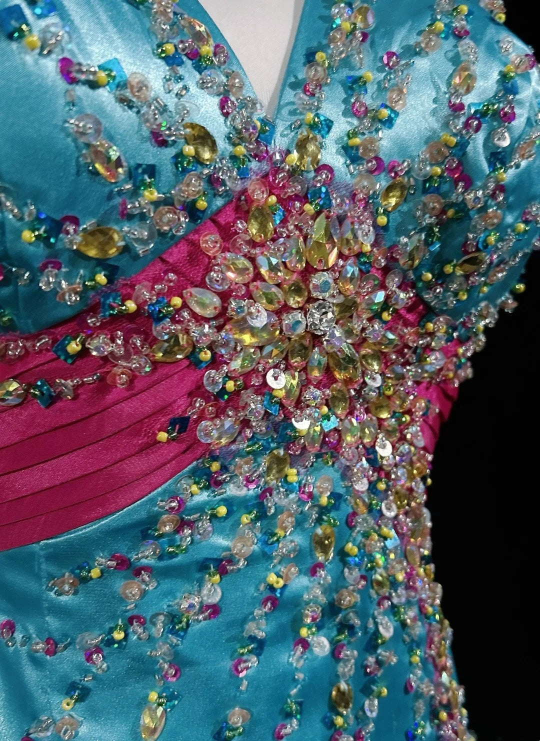 Robes de bal modestes d'inspiration sirène col en V bleu Tiffany avec perles pour femmes robe de soirée formelle N3240