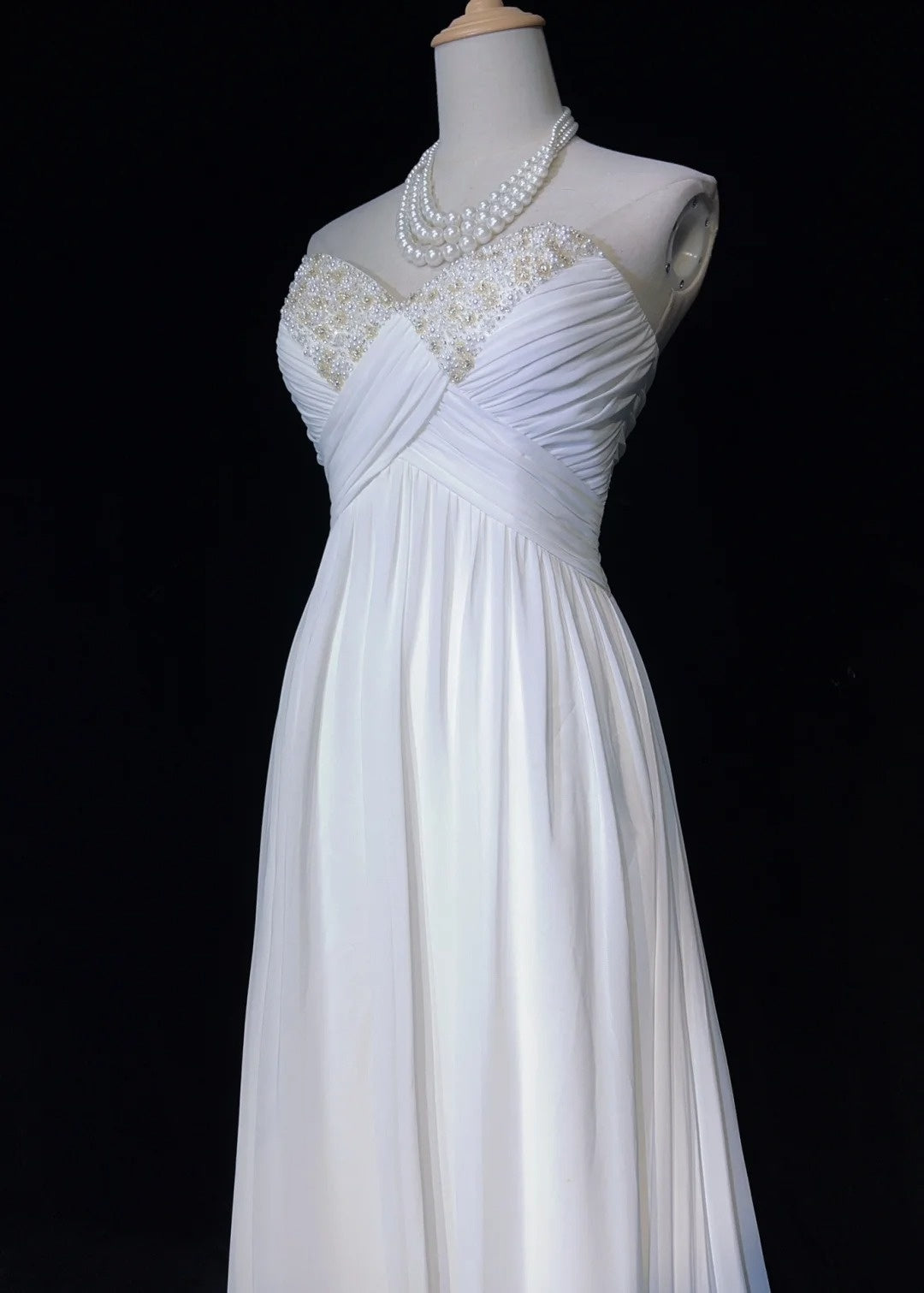 Unique Wedding Dresses A Line Sweetheart White With Ruffled Beading Long Bridal Gown N3644