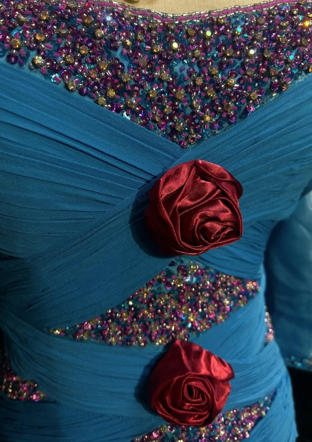 Wunderschöne Abiballkleider Meerjungfrau Trägerlos Blau mit Perlen Lang Festliches Kleid N2928