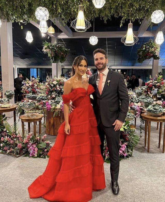 Elegantes, schulterfreies, rotes Ballkleid für Seniorinnen, langes, formelles Abendkleid AB382