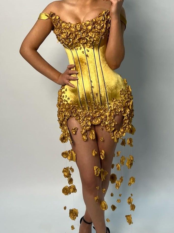 Glamouröses Etuikleid, Sweetheart-Ausschnitt, Gold mit Blumen für schwarze Frauen, Partykleid, kurzes Mini, Kleider zum 20. Geburtstag, Hoco Outfit RB3421