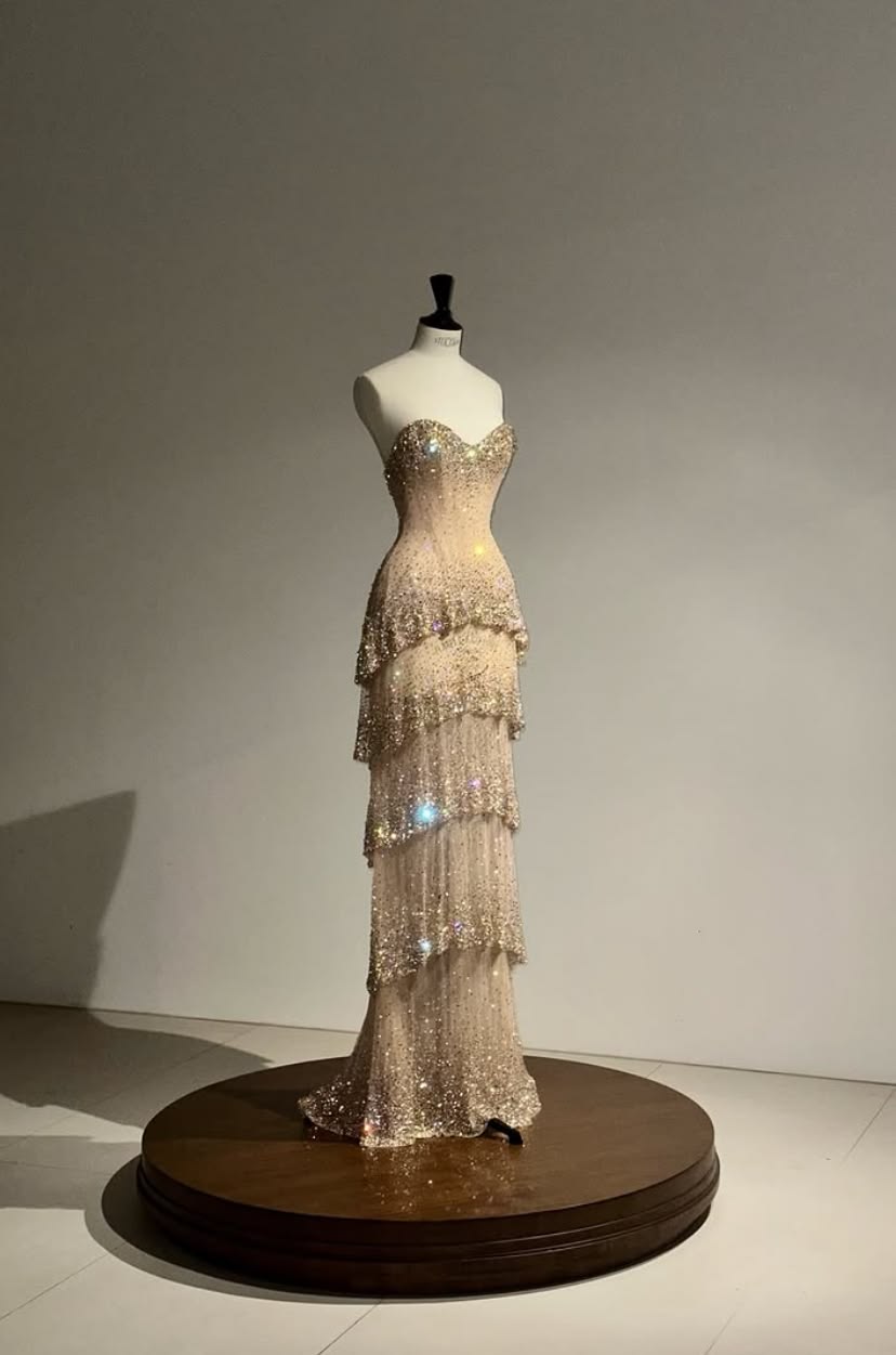 Ideen für Abschlussballkleider: Funkelndes goldenes Abendkleid mit Herzausschnitt und Pailletten, Kleid für die 8. Klasse RC0891
