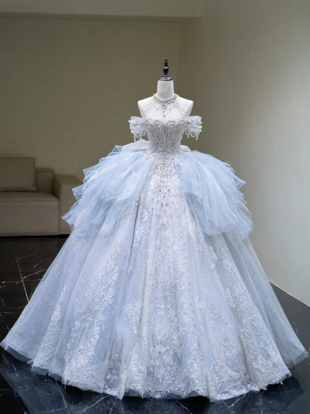 Robe de mariée princesse, robe de bal épaules dénudées, bleu ciel clair, paillettes et sequins, longue robe de mariée cintrée N645