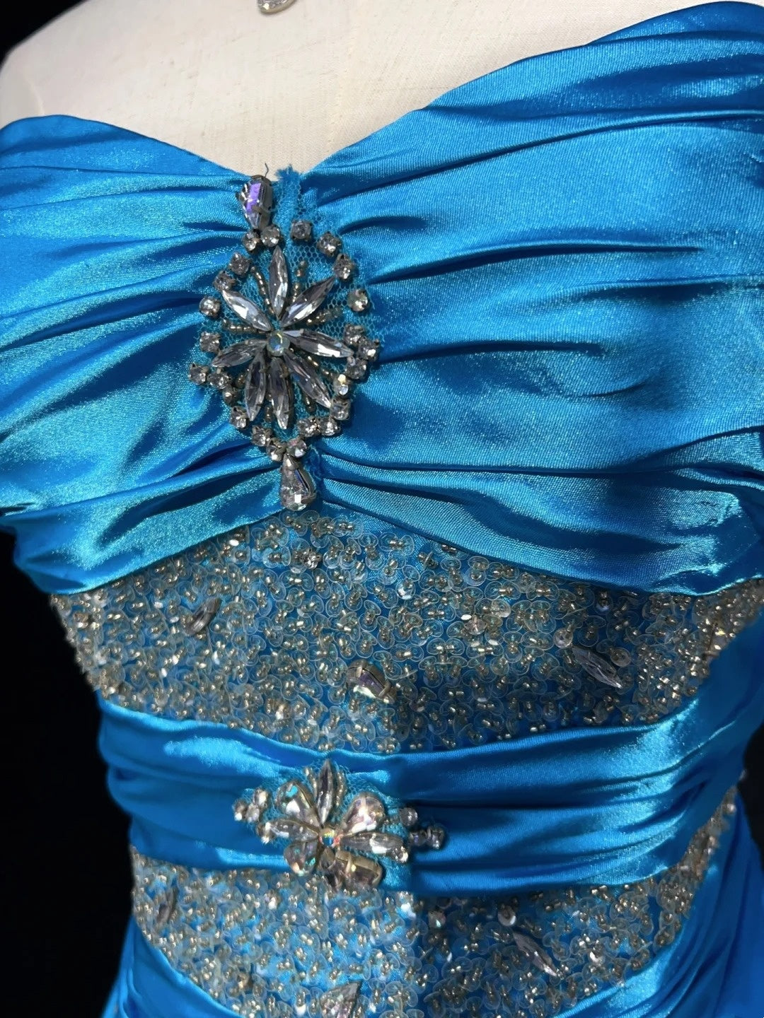 Robes de bal modestes Inspo Sirène Col en cœur en satin bleu avec perles pour femmes Robe de soirée formelle N3213