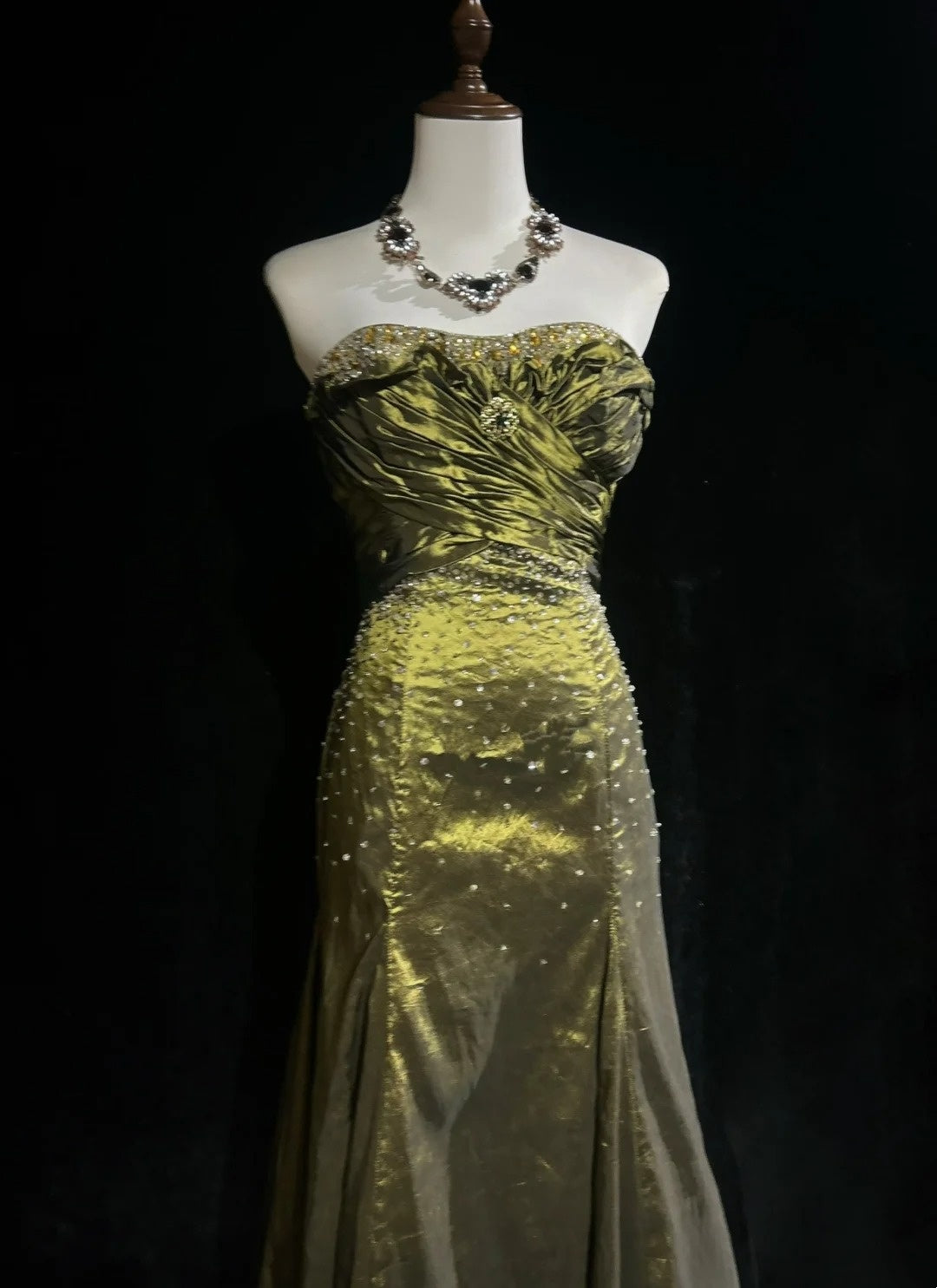 Robes de bal vintage des années 90, sirène, bustier, taffetas vert olive avec perles, longue robe de bal N3026