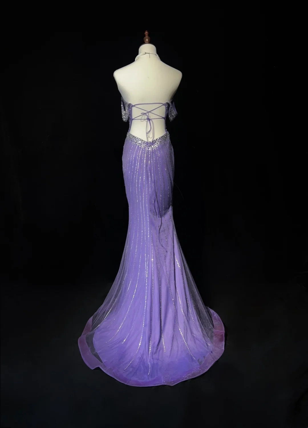 Glitzer Abschlussballkleider Meerjungfrau Sweetheart Flieder Tüll mit Perlen Rückenfrei Langes Abendkleid N3888